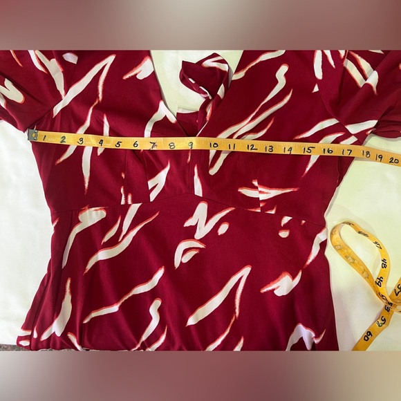 DONNA MORGAN Deep red abstract print open back maxi‎ dress size 4. - Picture 14 of 16